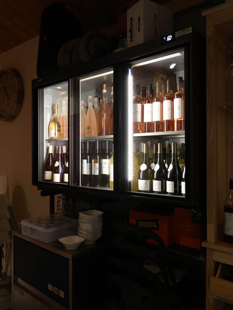 bar
