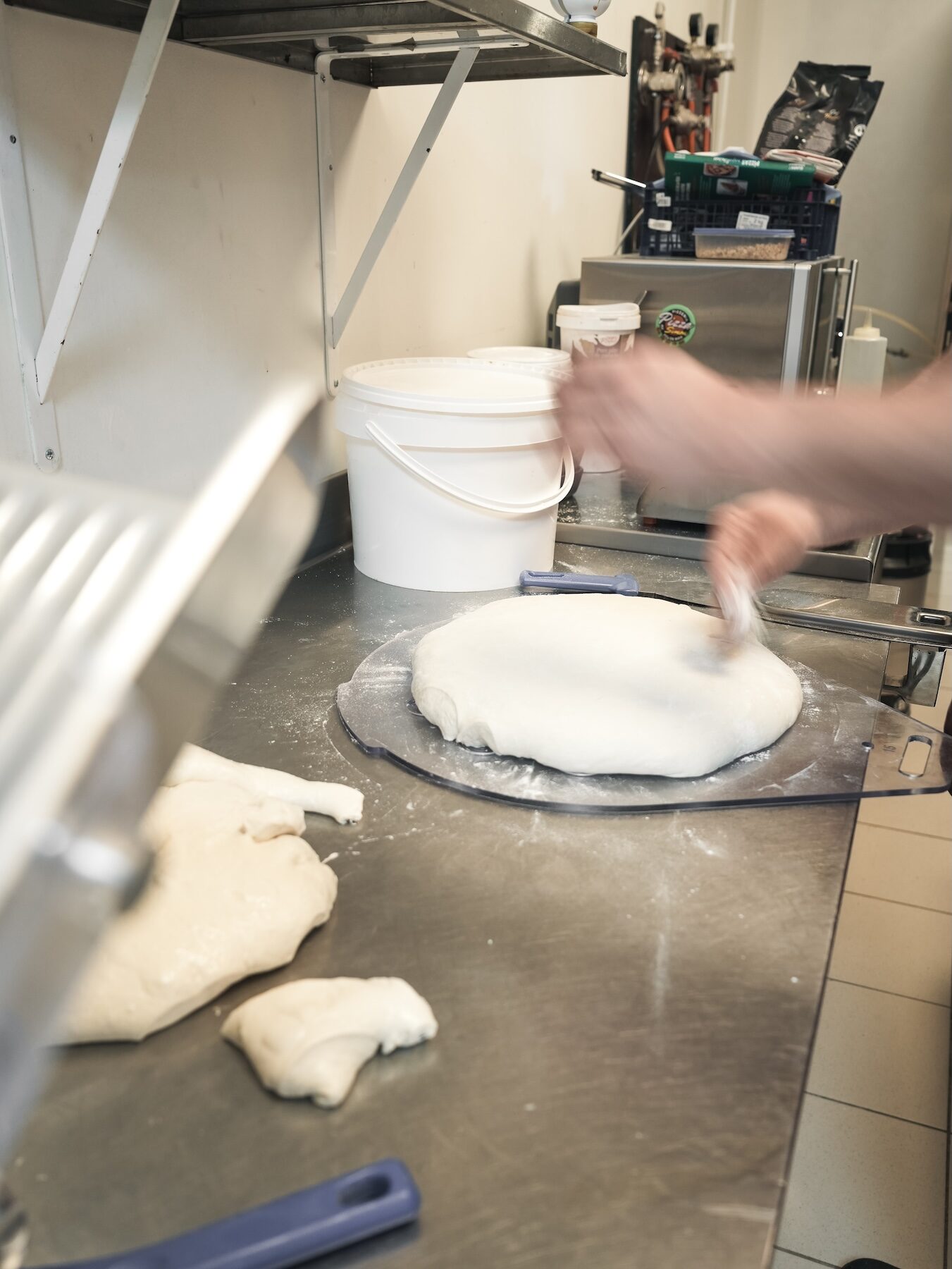 Préparation pâte pizza pour diviseuse bouleuse